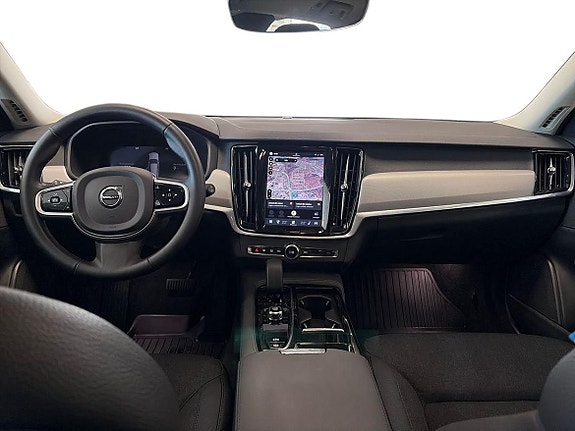 Volvo V90 14 of 30
