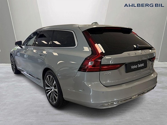 Volvo V90 3 of 30