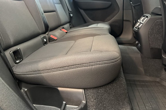 Volvo EX40 19 of 29