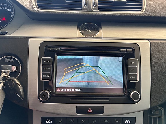 Volkswagen Passat Alltrack 12 of 12
