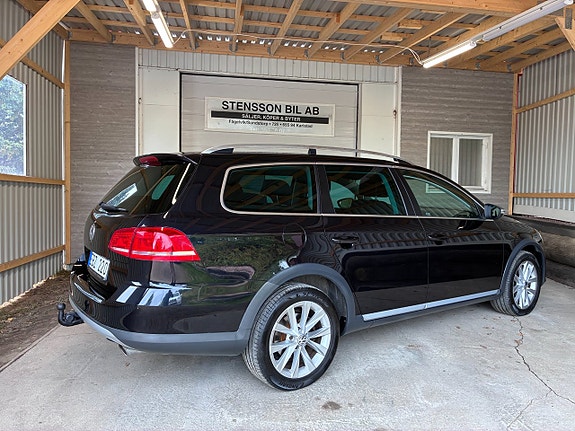 Volkswagen Passat Alltrack 5 of 12