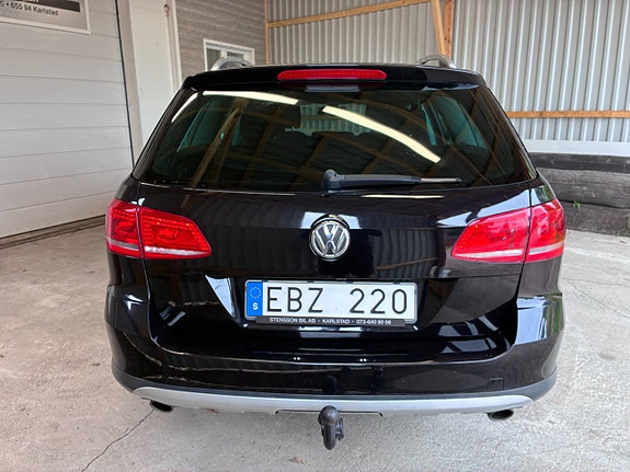 Volkswagen Passat Alltrack 6 of 12
