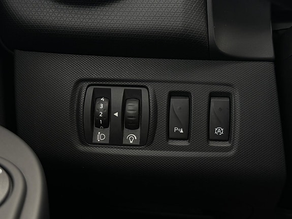 Renault Clio 20 of 23