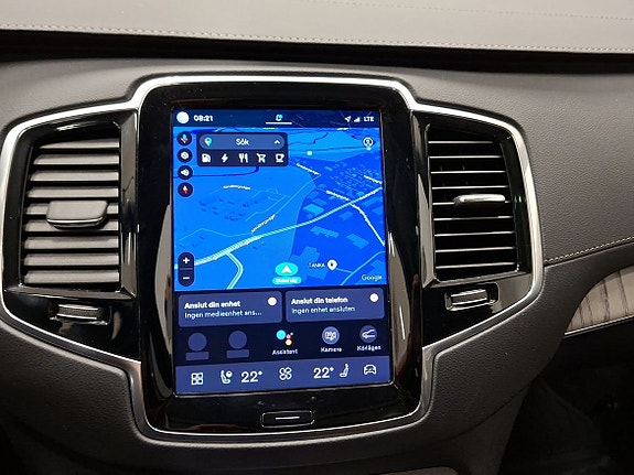 Volvo XC90 12 of 17