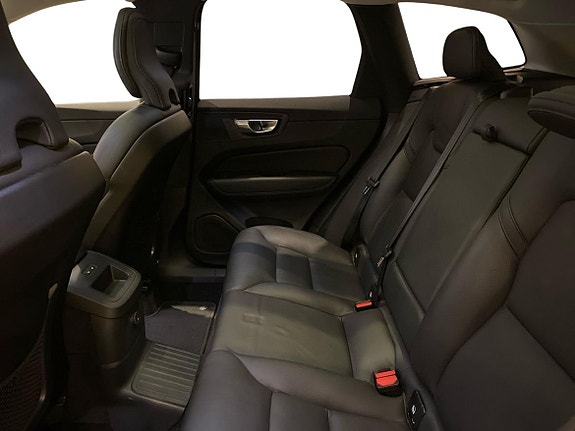 Volvo XC60 6 of 15