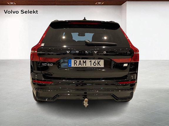 Volvo XC60 7 of 15