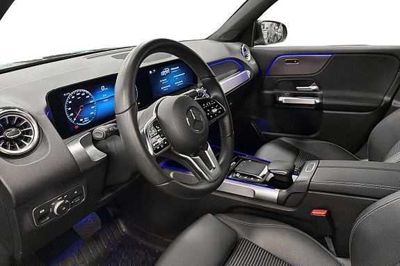 Mercedes-Benz EQB300 7 of 13