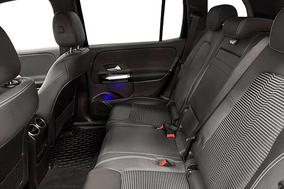 Mercedes-Benz EQB300 10 of 13