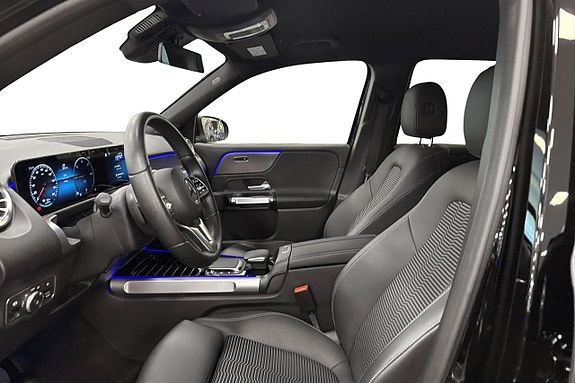 Mercedes-Benz EQB300 8 of 13