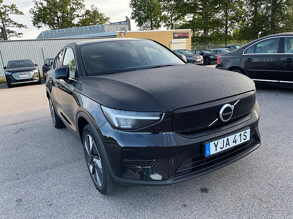 Volvo C40 2 of 5