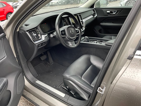 Volvo V60 5 of 5