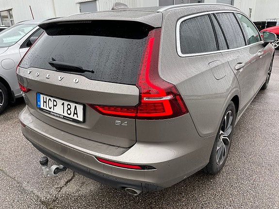 Volvo V60 3 of 5