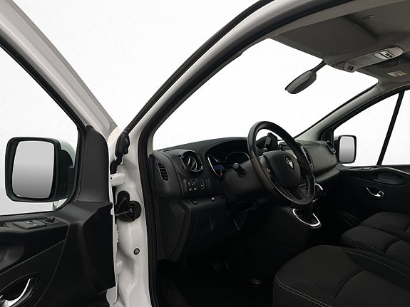 Renault Trafic 13 of 30