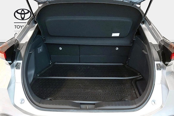 Toyota C-HR 10 of 10