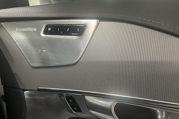 Volvo XC90 10 of 10