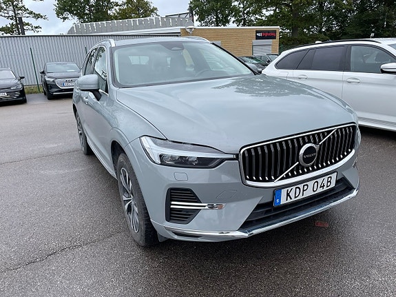 Volvo XC60 2 of 5