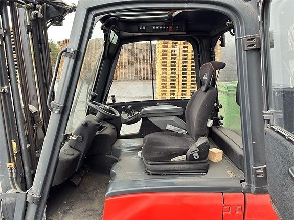 Linde E16 Eltruck 4 of 6