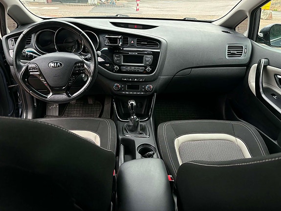 Kia Ceed 5 of 6