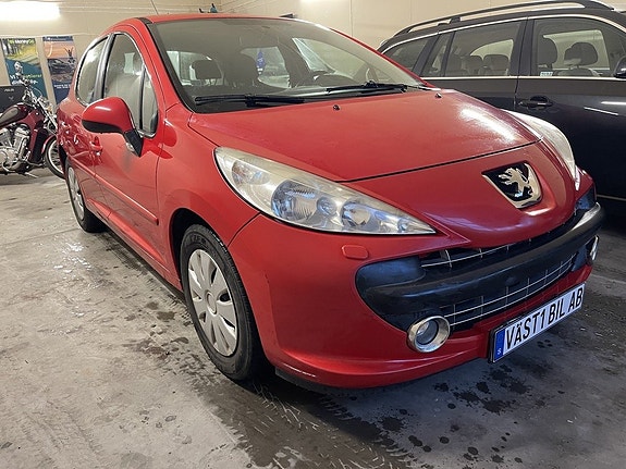 Peugeot 207 3 of 12