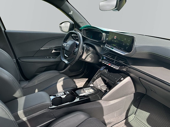 Peugeot 2008 9 of 15