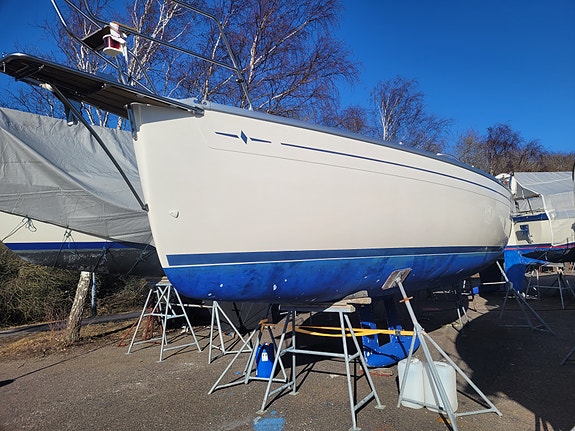 Bavaria 30 6 of 10