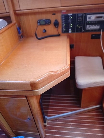 Bavaria 30 7 of 10
