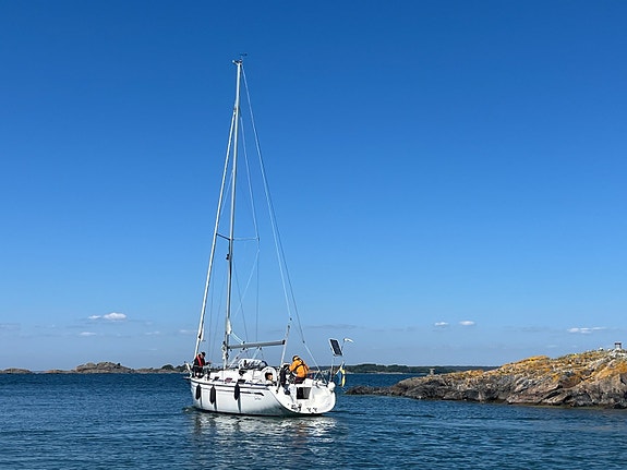Bavaria 30 4 of 10
