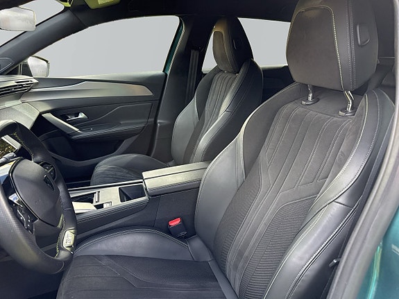 Peugeot 308 SW 8 of 15