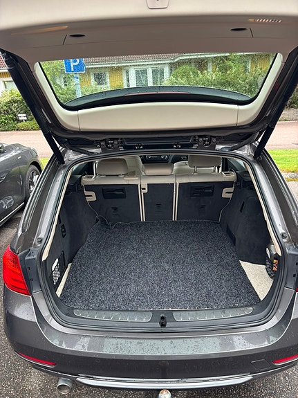 BMW 320d 4 of 8