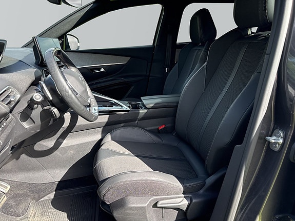 Peugeot 5008 8 of 15