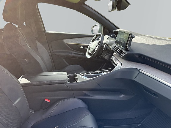 Peugeot 5008 9 of 15