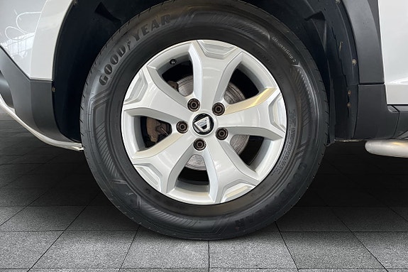 Dacia Duster 8 of 17