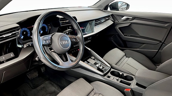 Audi A3 8 of 12