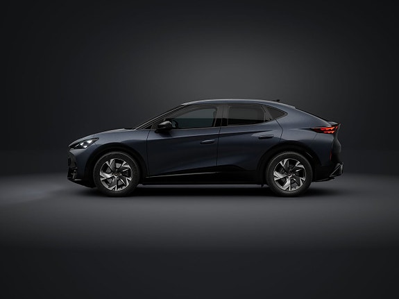 Cupra Tavascan 2 of 5