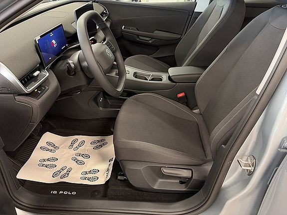 Volkswagen Polo 7 of 12