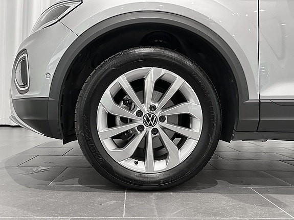 Volkswagen T-Roc 5 of 16