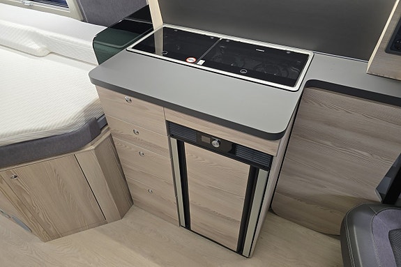 Kabe Affinity Duo 177hk Automat Litium 314Ah/Solcell 160W/Inverter 2000W 17 of 30