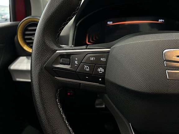 Seat Arona 10 of 13
