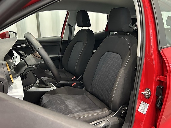 Seat Arona 6 of 13