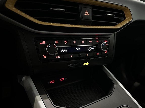 Seat Arona 13 of 13