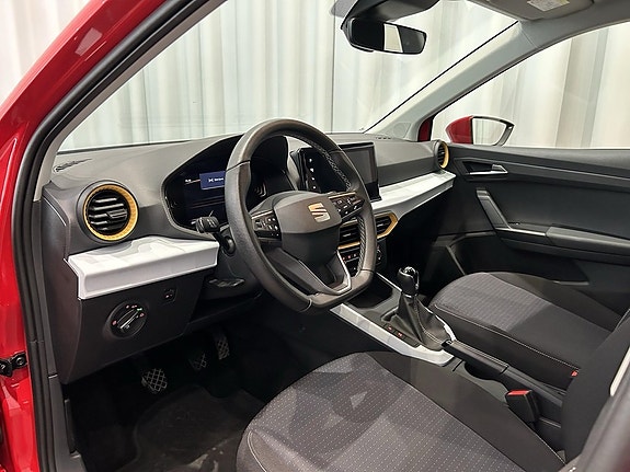 Seat Arona 8 of 13