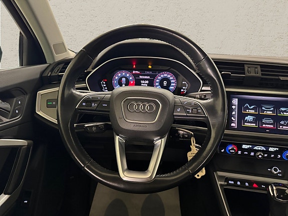 Audi Q3 5 of 7