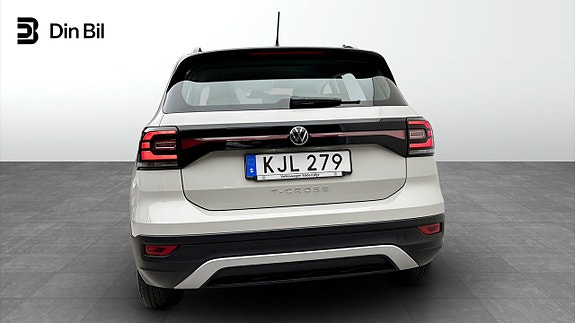 Volkswagen T-Cross 5 of 12