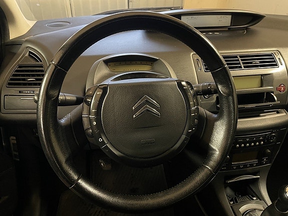 Citroen C4 10 of 11