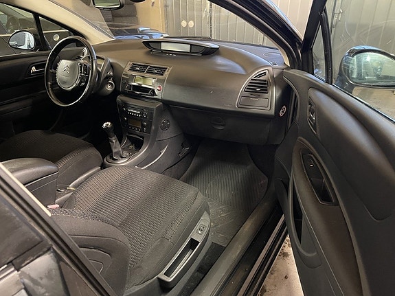 Citroen C4 8 of 11