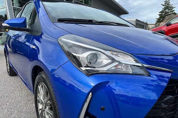 Toyota Yaris 29 of 30