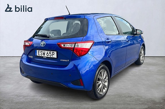 Toyota Yaris 19 of 30
