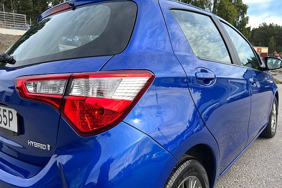 Toyota Yaris 26 of 30