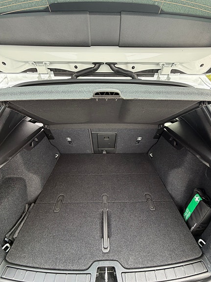 Volvo EX40 5 of 5