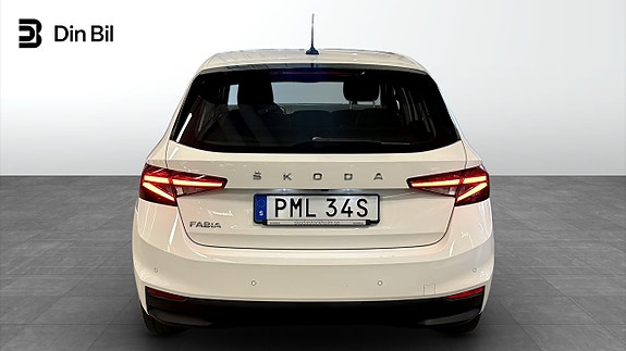 Skoda Fabia 5 of 13